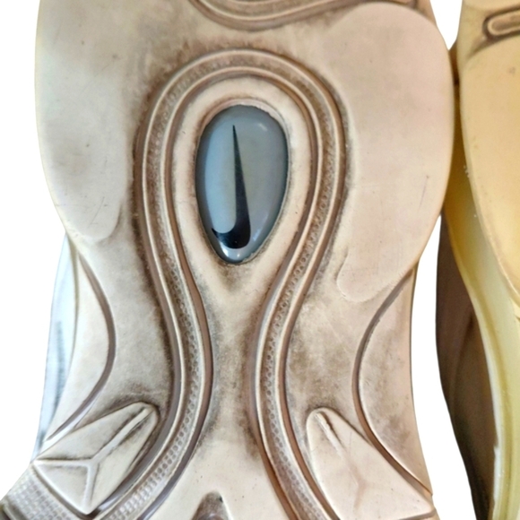 NIKE Air Max Sneakers Women's White Tennis Shoes Size 9.5 - Picture 10 of 12